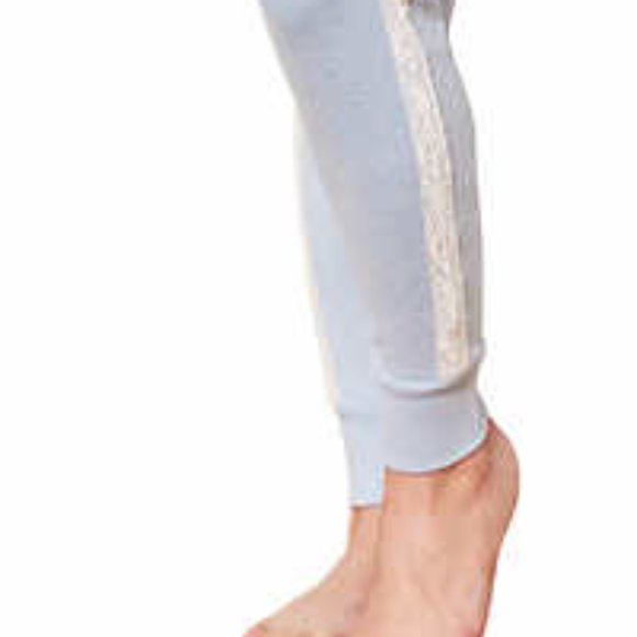 Flora Nikrooz Ladies' Lounge Set - Picture 6 of 13